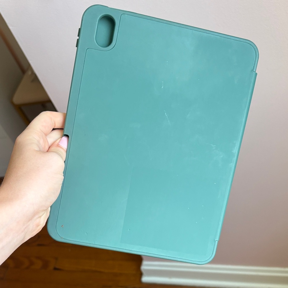 Green iPad 10.9” Case